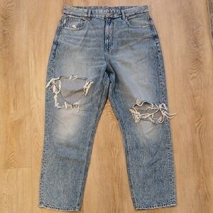 American Eagle Outfitters Light Blue Distressed Jeans